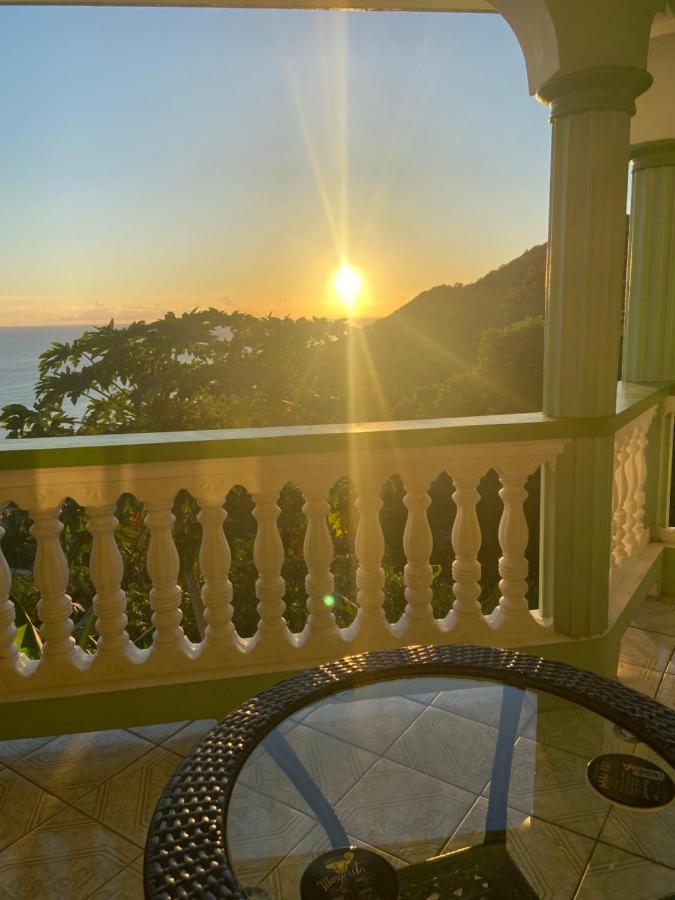 Greenhouse On The Hill, Sea View Studio Apartment Laborie Exteriör bild